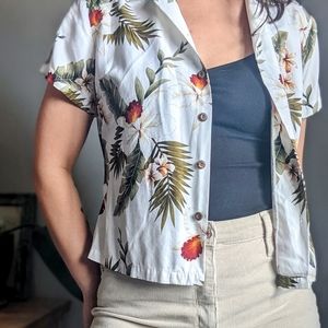 Two Palms Hawaii White Hawaiian Blouse Crop Top